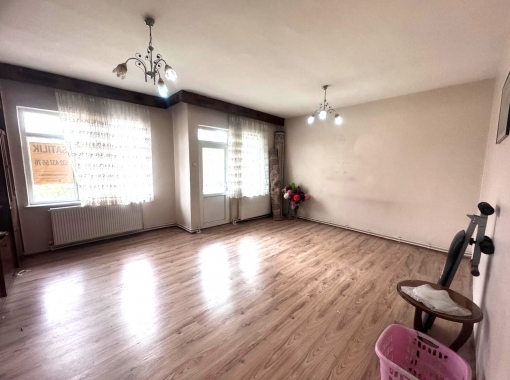 Selçuklu / Cumhuriyet Mahallesi’nde Geniş Mutfaklı 2+1 Konforlu Daire — Uygun Fiyat & Merkezi Lokasyon